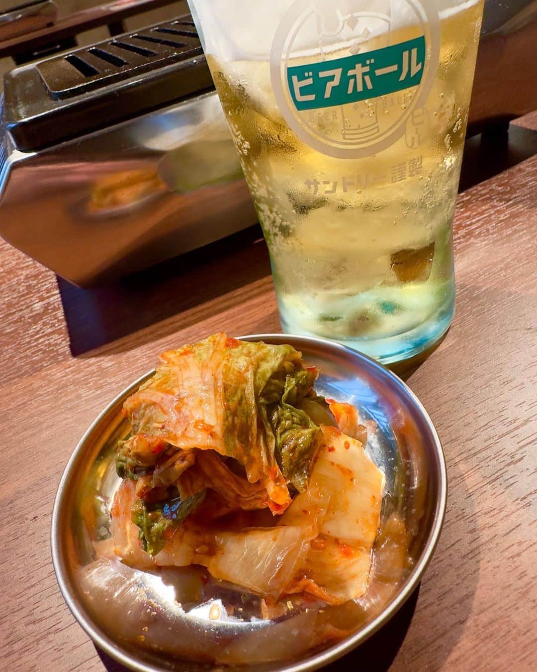 わっきーさんのインスタグラム写真 - (わっきーInstagram)「京都で20年以上愛されている、焼肉ホルモン「あかやしろ」が、東京/新橋に出店！  名物"ネギ塩タンすじ"と、"アギの山椒煮"は人生初でした。 ※アギ＝あご肉  オススメはラム芯と上カルビ。 脂がさっぱりしていたので、中年男性でも全然いけます。 〆はナムル8種類の石焼ビビンバ。  京都までの交通費が浮きました。  #焼肉 #ホルモン焼肉 #焼肉ホルモンあかやしろ #あかやしろ #あかやしろ東京本部  #タン #牛タン #赤身 #上カルビ #石焼ビビンバ  #東京グルメ #新橋グルメ #新橋焼肉 #京都グルメ #わっきーtv  #youtube」6月4日 16時58分 - makoto_ishiwaki