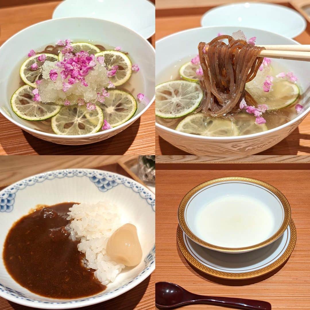 大見さなえさんのインスタグラム写真 - (大見さなえInstagram)「銀座『雪月花』☺️🥩 名古屋の名店"肉屋雪月花"の姉妹店✨ 最高級の和牛をボリューム満点で堪能できる🥩 ⁡ ー本日の銘柄牛🐃ー 神戸牛　長期飼育53ヶ月/雌　上田 伸也 山形牛  長期飼育32ヶ月/雌  鈴木 喜美夫 但馬牛 ⁡ 【和牛お造り キャビアと愛媛ライム】 大好きな生肉がトップバッター！！ 神戸牛53ヶ月ウデのお造りの上に N25のキャビアがたっぷり😍 ⁡ 旨味の強いウデ肉に、程よい塩気のキャビアや ライムをかけてさっぱりと✨ 一品目からめちゃくちゃテンション上がる🥺 ⁡ 【神戸牛 コンソメスープ】 お肉の出汁を1週間かけてとったコンソメは グラスを回すと香りがより引き立つ☺️💭 温かいスープで胃が活性化されてから お肉をいただきます✨ ⁡ 焼物 カウンター目の前で焼いてくださって ライブ感を楽しめるよ(*´꒳`*)🔥 ⁡ 但馬和牛の厚切りタンの噛み心地の良さ、 満月卵を絡めていただくサーロイン焼きすき ヒレのねぎま、カルビなどの串ものなど✨ ⁡ この日は特にいいミスジが入ったとのことで 急遽メニューを変更して出してくださった🥺 ⁡ ⁡ 店内カウンター12席が1列に並び落ち着いた雰囲気。 最高級のお肉を惜しみもなく提供してくださるから おなか空かせて行くべきお店😎 ⁡ この日は長年仲良くしてくださってる あいみままのお誕生日お祝いで👭💓 ーーーーーーーーーーーーーーーーーーー 本日のお品書 •お造り キャビアと愛媛ライム •神戸牛 コンソメスープ •サガリの天ぷら サービス •但馬牛タン広島レモン •ヒレ 酢橘と染めおろし •サーロイン焼きすき 満月卵 •ねぎま •カルビ串 •マルシン 醤油 •みすじ 山葵 •名物 冷麺 •カイノミ マスタード •ハラミ 地辛子 •ミックスホルモン •カレー •杏仁豆腐 ーーーーーーーーーーーーーーーーーーー エリア　銀座 予算　おまかせコース27,500円(税込) ーーーーーーーーーーーーーーーーーーー 読んでくださってありがとうございます💓 🔖@tabe_megumi 東京・福岡を中心に 美味しいお店を紹介してます☺️ チェックしてみてね✨ ーーーーーーーーーーーーーーーーーーー #雪月花 #雪月花銀座 #銀座グルメ #銀座ディナー #めぐログ_銀座 #めぐログ_焼肉 #焼肉 #肉割烹 #神戸牛 #和牛 #東京グルメ #肉刺し #wagyu」6月4日 16時59分 - tabe_megumi