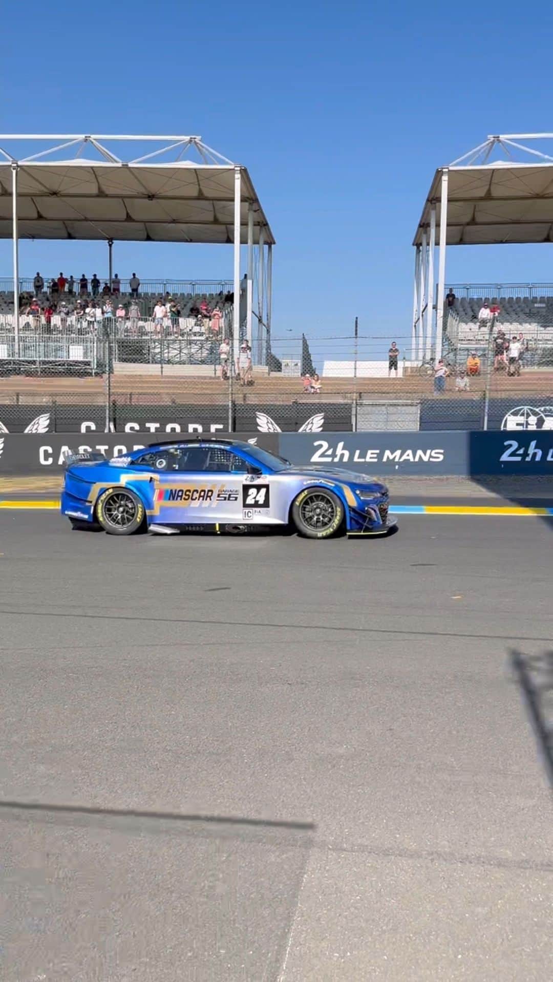 のインスタグラム：「@nascarg56 in the wild! @24heuresdumans」