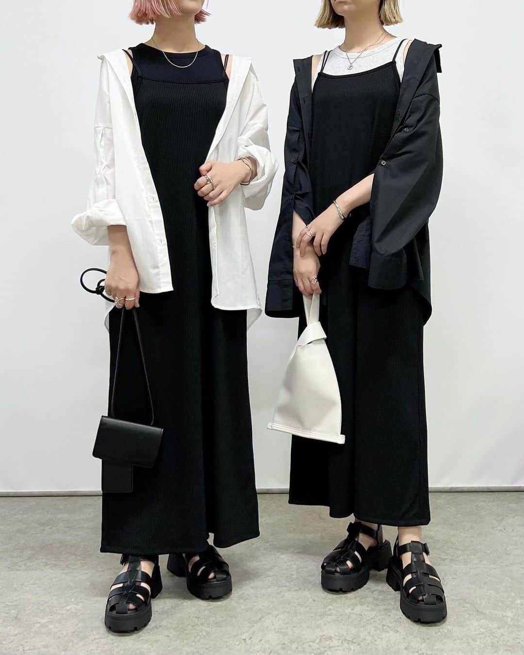 SAYUNAOさんのインスタグラム写真 - (SAYUNAOInstagram)「限定価格になっている GU WOMEN #リブキャミソールワンピース (Lsize) を使った着回し5コーデ  着心地のいいリブ素材◎ 着回しがきくしレイヤードしやすいので 1枚持っていると🙆‍♀️  【3枚目】 UNIQLO  WOMEN #リブクルーネックT (Ssize) WEGO スタンドネックミリタリーベスト(FREEsize)  【4枚目】 しまむら メッセージPtT(Msize) オフホワイト  521-5964、  ブラック 521-5972  【5枚目】 しまむら ソデフレアシャツムジナガ(Lsize) 淡白 527-0994、淡黒 527-0998 UNIQLO WOMEN  #アメリカンスリーブタンクトップ (Ssize)  【6枚目】 UNIQLO  WOMEN リブクルーネックT (Ssize)  【7枚目】 UNIQLO  WOMEN リブクルーネックT (Ssize) アベイル SUダブルシャツJK(Lsize) 淡薄橙 420-0792、中黒 420-0812  左sayu  右nao 身長157㎝で上記アイテム着用しています🦕🦕  @gu_for_all_  @gu_global @uniqlo_jp　@uniqlo_with @shimastyle.jp @grshimamura @flc___official @gravail @wego_official」6月4日 17時10分 - sn__linklink