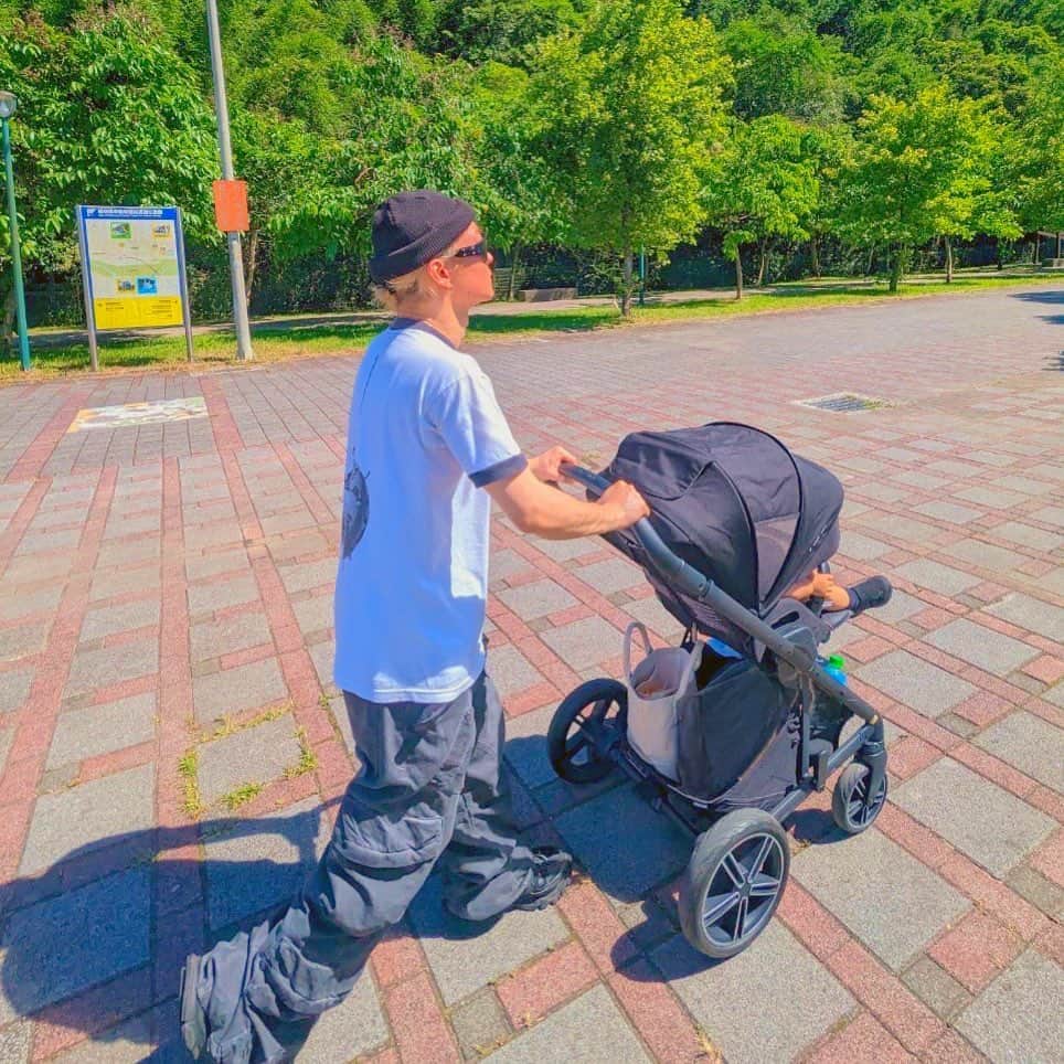 SINのインスタグラム：「33degrees🫠🔥 ダサ帽即買い🧢🦌」