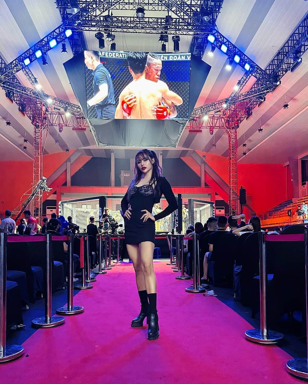 April Imanさんのインスタグラム写真 - (April ImanInstagram)「Second time watching Lion Championship MMA fights✊⚡️🦁 So many KO, Submissions, and really great and exciting fights🔥💯 I always loved going to MMA fights, long before I started learning MMA💪 Tonight was super exhilarating!👀🫀💥 . . . #apriliman #badassgirls #badbitch #beautifulgirls #bodymotivation #asianmodel #bodyconfidence #asiangirls #asianbeauty #fiercewomen #sportygirl #girlswhofight #martialarts #martialartslife #martialartist #fightclub #fighter #mma #fiercewomen #mmatraining #fightnight #lionchampionship #mmafighter #mmafight #combatsports」6月4日 11時36分 - april_iman