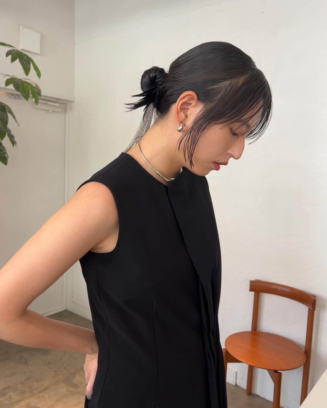 朱里のインスタグラム：「幼なじみの結婚式に🌿🤍  Hair @a.mahogram」