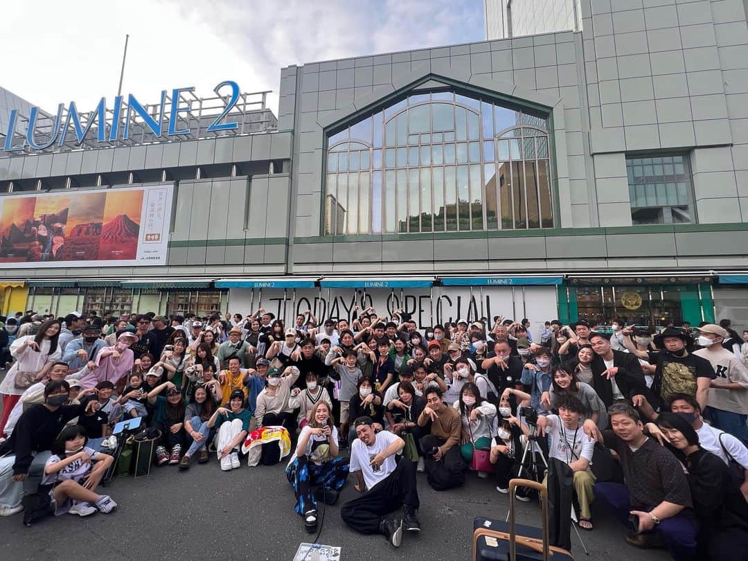 acaneのインスタグラム：「・ 5/20埼玉、5/21神奈川、東京 ありがとうございました！！  神奈川と東京は 雷蔵も一緒に歌ってくれました！ 仲間がいるって心強いね！！❤️‍🔥  ただ、関東の2日間が すごく調子が悪く😩😩😩 6/18の神奈川海老名の路上ライブ 再挑戦の気持ちで歌うぞー！  みなさん、また会いましょう☺️ 関東はほぼ毎月ライブとか イベントで行きよるけん すぐ会おうね☺️☺️☺️☺️☺️←笑顔の圧」