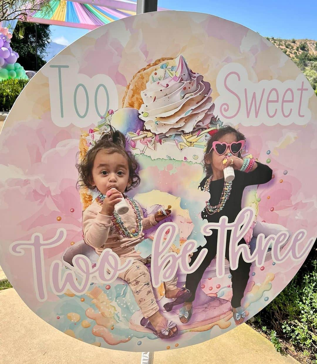 laurag_143さんのインスタグラム写真 - (laurag_143Instagram)「Today was SWEET 🎉🍭🍰 My heart is filled with sooo much joy!! Ella & Myla had the best time celebrating their birthdays 🥳 🎉 Seeing their excitement made all the hard work put into their party worth it! Thank you to everyone who came to celebrate with us, you all made it soooo special ❤️」6月4日 12時50分 - laurag_143