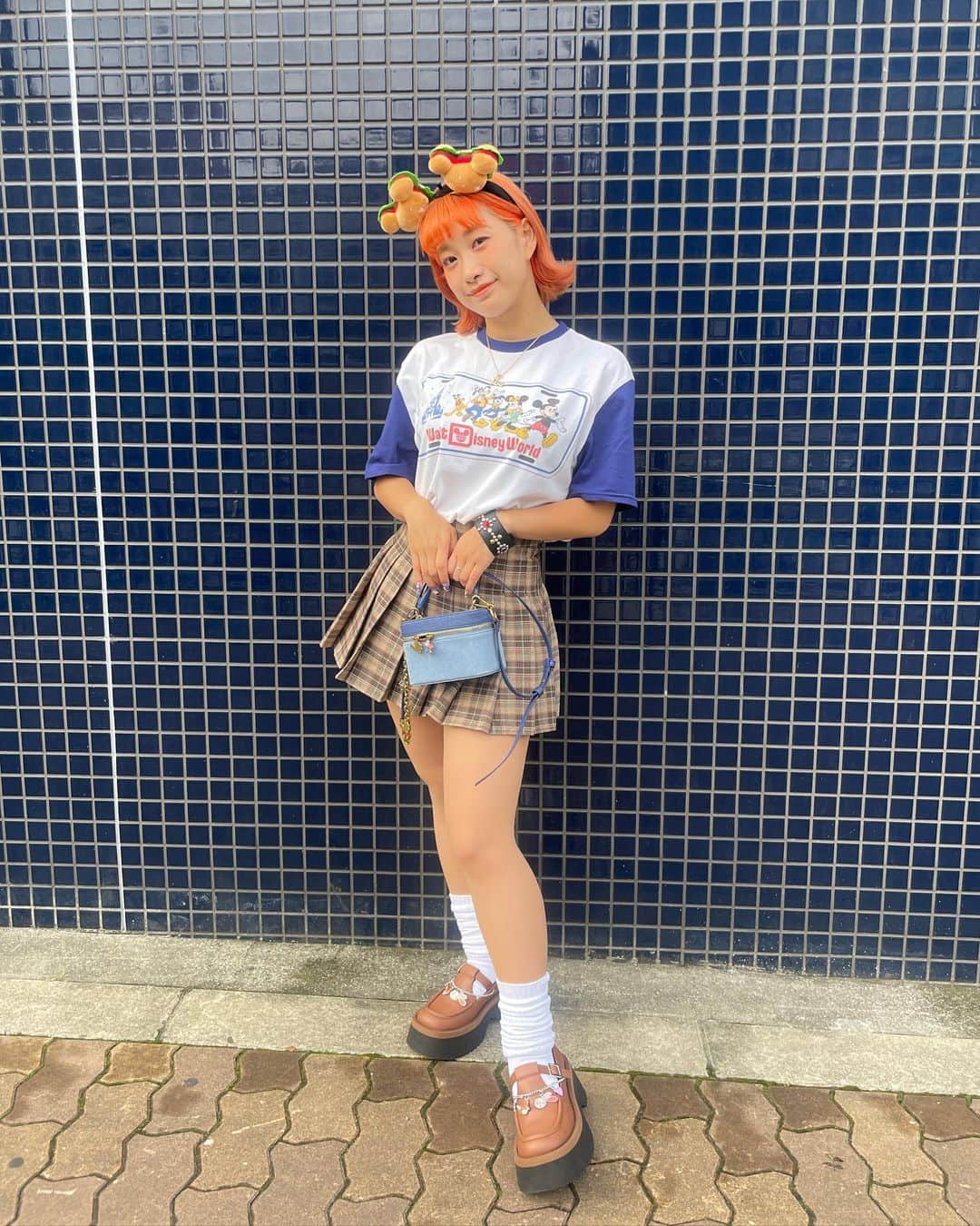 HANAのインスタグラム：「🐰🦊🚓🥕💚  よしっ❣️ディズニーいくぞーっ🩷って はりきって準備したら新幹線🚅止まってた🫨笑  @charleskeith_jp とズートピアのコラボ 今回も可愛すぎるううう☺️💖💕 カバンの追いかけてるチャームたまらなくかわいい🤦🏼‍♀️❤️‍🔥  このコーデでディズニー🏰リベンジしたーい🤣💖  #charleskeithxdisneyzootopiacollection  #charleskeithss23 #imwithcharleskeith #チャールズアンドキース #ディズニーコーデ  #disney #ズートピアコーデ #ズートピア」