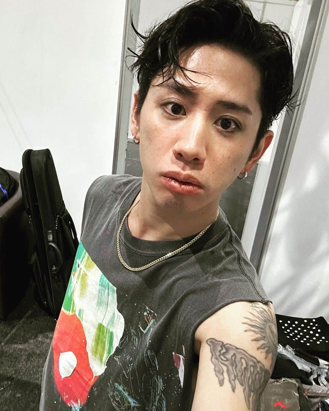 Taka のインスタグラム：「さぁ今日は単独公演 チェコのPrague 🇨🇿」