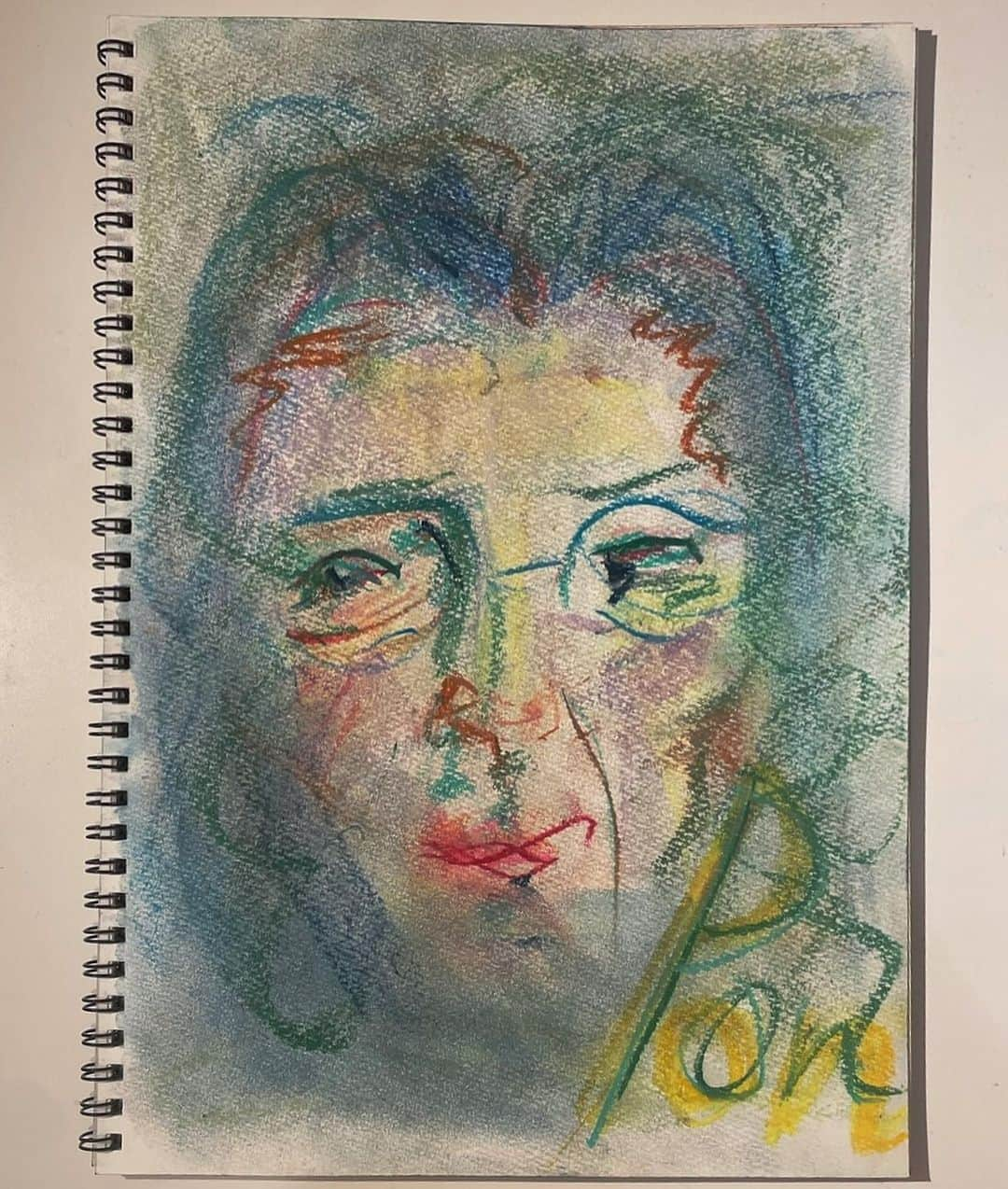 木越明のインスタグラム：「“PON” She sees me drinking too much wine, not as my best friend, but as my mother.  As a mother who drinks too much rum. For various reasons, or for no reason at all, 4:30 a.m.  Oil pastel on sketch paper | 287×202 (More of my artworks in) #akigoshinoyatsu  #oilpastel #pastelart #oilpastelart」