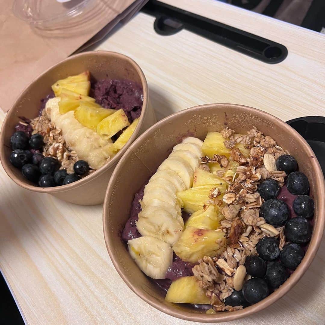 若林真帆のインスタグラム：「アサイーボウル美味しすぎてハマりそう👉🏻👈🏻」