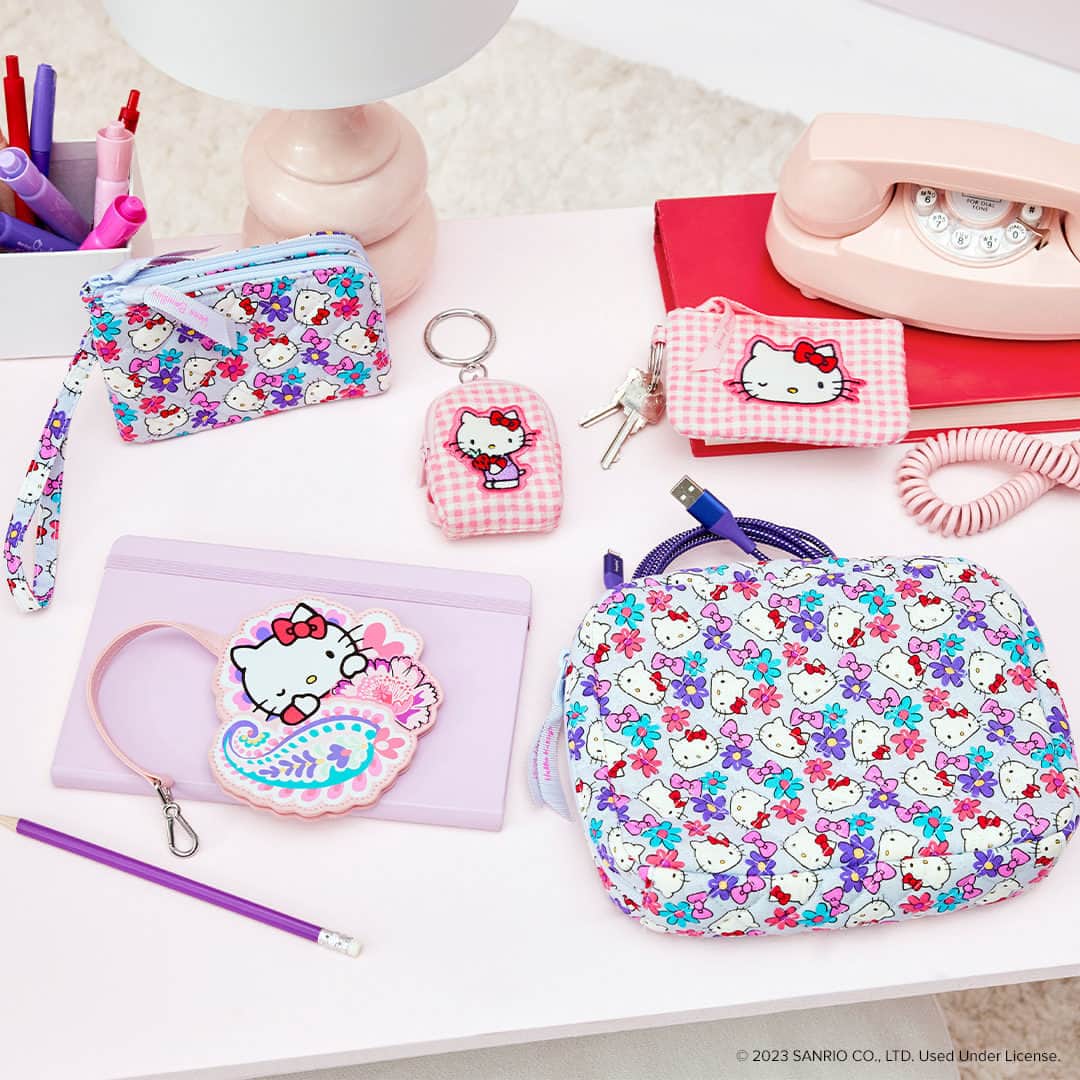 ヴェラブラッドリーのインスタグラム：「Deck out the dorm or add a splash of fun to your everyday essentials with new accessories from the Vera Bradley and @HelloKitty Collection! Tap to Shop!  #HelloKitty #VeraBradley #pattern」