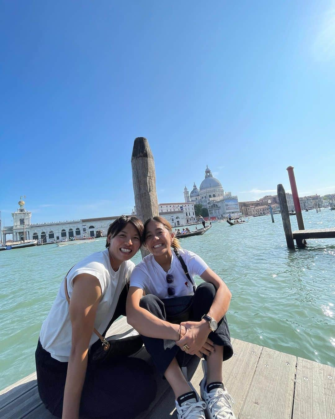 熊谷紗希さんのインスタグラム写真 - (熊谷紗希Instagram)「A short trip in Venice🇮🇹  ヴェネツィア最高でした😆が、改めて旅行はどこに行くかではなく誰と行くかだなぁと感じましたとさ🫶🏻 あー楽しかった😊❤️ #凸凹コンビ @iwabuchi.m_jp Grazie❤️🙏🏻」6月5日 1時56分 - kumagai1017