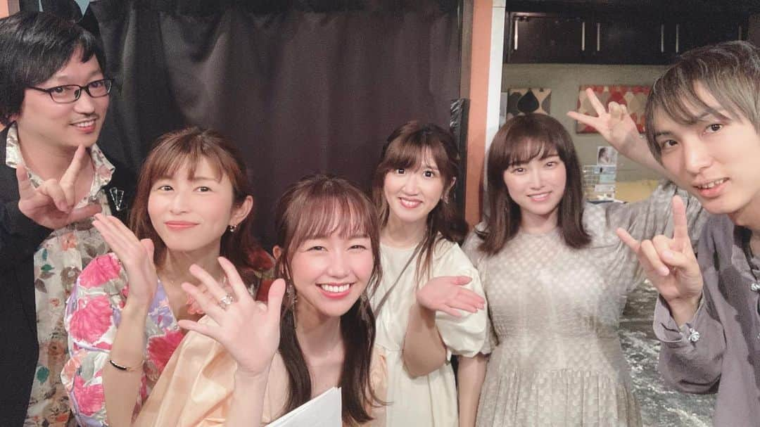 立石純子さんのインスタグラム写真 - (立石純子Instagram)「立石純子Presents　 -bouquet-DAY1 《夢を纏って》　 なんて素敵なアーティストの皆さんとお客様に出逢えてきたんだろう。　 そう心から思わせてくれる愛に満ち溢れた初回となりました。　 出演してくれたえみち、まりちゃん、あやねちゃん、Gt大ちゃんさん。　 そして、みなさま😊　 本当にありがとうございました💐💐🥲　  始まった全4回公演。　 東京公演を皮切りに、神奈川、秦野、そして埼玉へ。　 次回は6/11(日)yokohama mint hallさんにて💐 　 　 7/1(土)10th Anniversary Live&Festival まで あと #27日 🌼 　 #ありがとう #自主期間 #ブーケ#bouquet #シンガーソングライター #はだのブランドアンバサダー #感謝 #musician #music #音楽 #piano #ピアノ #shibuya #東京公演 #instagood #instapic #funny #happy #7月1日 #クアーズテック秦野カルチャーホール #10th #anniversary」6月5日 2時38分 - junkokokotateishi