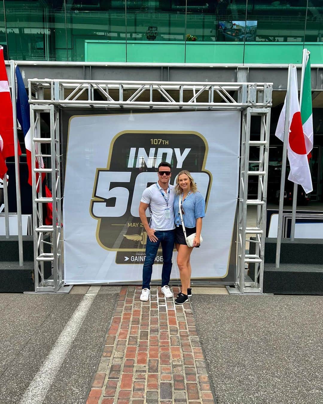 マリヤ・コロレバのインスタグラム：「Still feeling all the feels from my first Indy 500 last weekend 🤩    Coming back to the city where I went through the most difficult time period of my life training for the 2012 Olympics definitely made for an emotional weekend but I absolutely LOVED being submerged into @alexlloyd19’s racing world for a few days. It was such a special weekend that I’ll remember forever.   Watching an Indy Car race in person was equally exhilarating and terrifying. After seeing multiple crashes and cars flying by at 220+ mph my nerves were pretty shot (see last photo 😂) but I can’t wait to do this all over again next year!   Indy, we’ll see you on MDW 2024!   #indy500 #indycar @indianapolismotorspeedway」