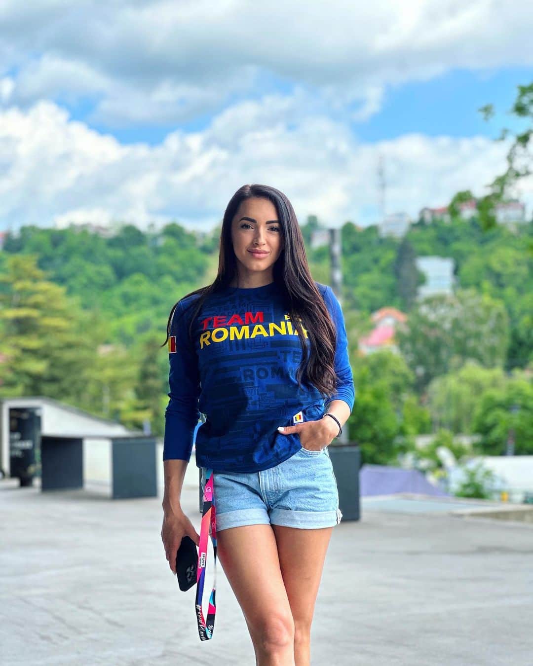 のインスタグラム：「Nice time here in Cluj. 🤍✨  • @sportsfestival @olympicromania」