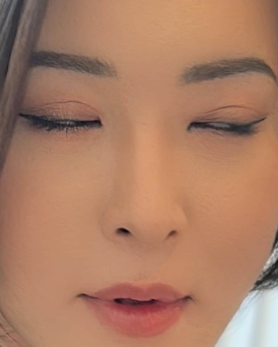 花上惇さんのインスタグラム写真 - (花上惇Instagram)「韓国旅行に行きたい✈️🇰🇷 おすすめの買い物スポットと美味しい韓国料理屋さんと美容外科教えて？(貪欲)」6月4日 18時31分 - jnp92119