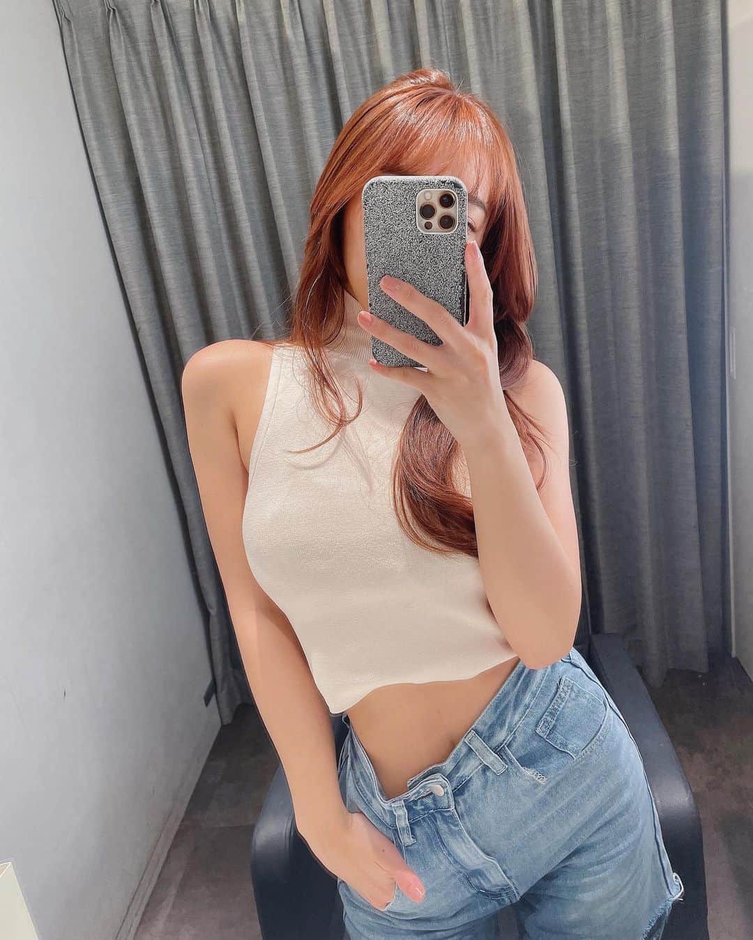 のインスタグラム：「ずっとやりたかったPink hair🩷🩷🩷  どうですか👩🏻‍🦰🪽 @elyts_yone @elyts_hairsalon  よねさんありがとうございました🦩  #pinkhair #newhair #hairstyle」