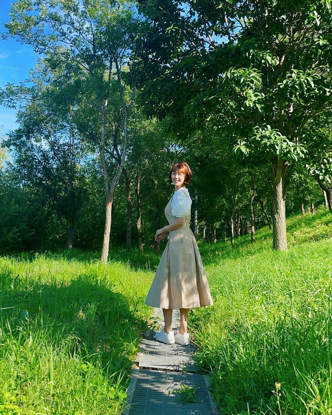 チェ・ユニョンさんのインスタグラム写真 - (チェ・ユニョンInstagram)「🌳🌿🌱☁️」6月4日 18時50分 - y.o.o.nyoung