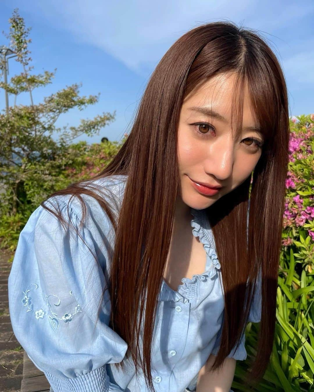 池田愛恵里さんのインスタグラム写真 - (池田愛恵里Instagram)「🐬🏝🌺🌤🌈 梅雨に入っちゃいましたけどみなさんどう過ごしてますか？私の最近はお仕事で初めてのことに挑戦したり、新しい現場があったり、ずっとずっと緊張の連続で、すごくバタバタしていたらあっという間に5月が過ぎてしまいました😂 . そんな中で美味しいものをお腹いっぱい食べたり、空が青かったり、晴れてたりするとそれだけで幸せな気持ちになれました☀️ . 休みだったのでリフレッシュできました！  今後公開されるものやイベントもあったりするのでまた告知します！  明日からの月曜日もお互い踏ん張っていきましょうねー！！ わたしもまた頑張ります！」6月4日 18時56分 - ikeda_aeri