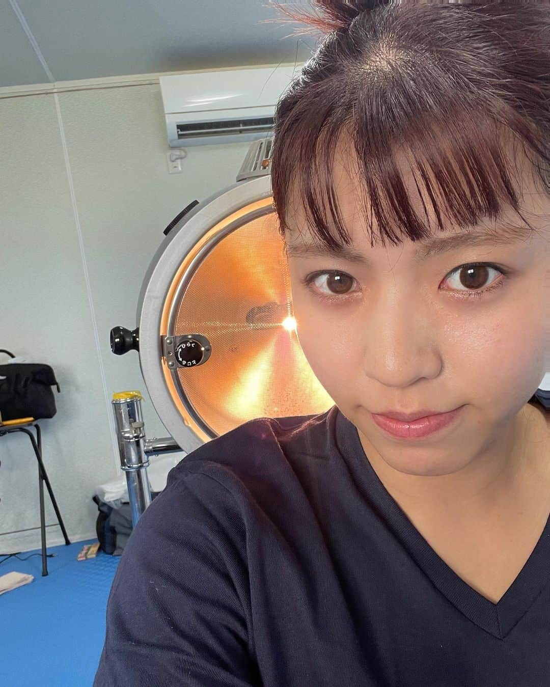 ぱんちゃん璃奈さんのインスタグラム写真 - (ぱんちゃん璃奈Instagram)「田舎がとても大好き✨ 栃木県に凄腕の先生を呼んでいただいたので治療しに行ってきました🌴 右足の甲、筋肉の奥深くを痛めて筋損傷で1ヶ月半蹴れなかったのに、 長時間治療してもらって蹴れるようになりました😆🦵先生、感謝です🙏✨  最後の写真は　#コウケントー 自然治癒能力が高まる、太陽の光を浴びた☀️ 家に欲しい😂！  休日は、自然がいっぱいある田舎、 1件ずつ回ってみたい✨  #ぱんちゃん璃奈  #panchanrina #栃木県　#小山　#那須高原 #鹿の湯　#温泉 #田舎　#自然　 #田舎大好き」6月4日 19時13分 - panchanrina