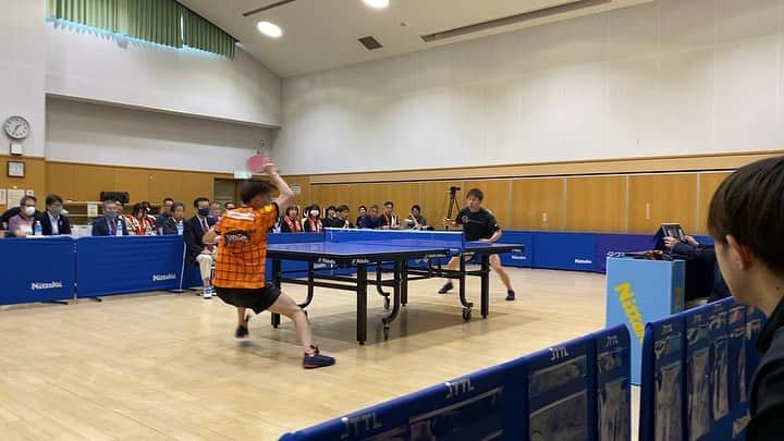 丹羽孝希さんのインスタグラム写真 - (丹羽孝希Instagram)「🏓️ 𝐓𝐡𝐞 𝐅𝐢𝐫𝐬𝐭 𝐌𝐚𝐭𝐜𝐡 𝐚𝐛𝐨𝐮𝐭 𝐉𝐚𝐩𝐚𝐧 𝐋𝐞𝐚𝐠𝐮𝐞 𝐨𝐟 𝐄𝐚𝐫𝐥𝐲-𝐒𝐞𝐚𝐬𝐨𝐧 𝟐𝟎𝟐𝟑🏓️  𝗡𝗶𝘄𝗮 𝗞𝗼𝗸𝗶 𝘄𝗼𝗻 𝘁𝗵𝗲 𝗴𝗮𝗺𝗲, 𝗯𝘂𝘁 𝗖&𝗣 𝘁𝗲𝗮𝗺 𝗹𝗼𝘀𝘁 𝗶𝗻 𝗮 𝘃𝗲𝗿𝘆 𝗰𝗹𝗼𝘀𝗲 𝟮-𝟯 𝗺𝗮𝘁𝗰𝗵.  C&P 2–3 協和キリン  1.橋本一輝 0–3 松平賢ニ 2.丹羽孝希 3–0 渡辺裕介（11-3,11-6,12-10） 3.沼村斉弥/吉村和弘 2–0 渡辺裕介/松山祐季 4.吉村和弘 1–3 松山祐季 5.中橋敬人 0–3 田原彰悟  The upcoming match will be playing on June 8th(Thursday）💪  📹tvtokyo_tt 📷tvtokyo_tt & JTTL  #丹羽孝希 #tabletennis #卓球 #niwakoki #kokiniwa #ケアリッツ・アンド・パートナーズ」6月4日 19時17分 - allforkokiniwa