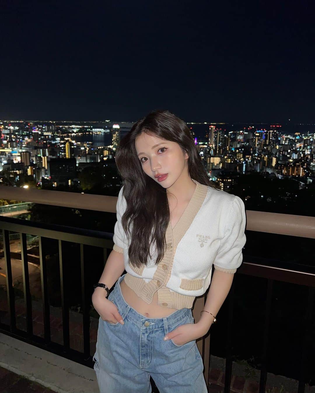 南りほのインスタグラム：「🌃🥢🍚🖤」