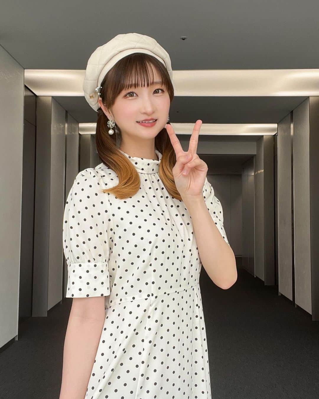 秋奈のインスタグラム：「クリエイターズフェスタ2023 Day1の思い出🌸✨  本当に楽しかったな...  30分あっという間すぎる(；ω；)  みんなと近くで会える機会なんてなかなかないから、嬉しくて終演後色々わちゃわちゃしちゃってごめんね😂  声かけてくれたみんなもありがとう！とっても嬉しかった☺️🫶  クリエイターさんのブースも沢山周れて幸せだ〜〜！！   #プロセカ #プロセカCF」