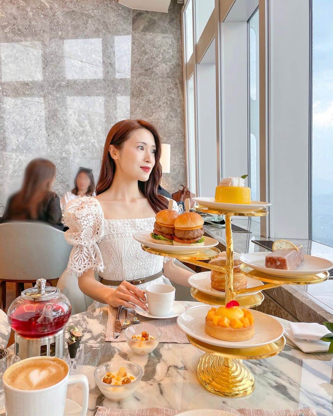 ちゃぴたんさんのインスタグラム写真 - (ちゃぴたんInstagram)「𝒜𝒻𝓉𝑒𝓇𝓃𝑜𝑜𝓃 𝓉𝑒𝒶 𝒶𝓉 𝒮𝐼𝒢𝒩𝐼𝐸𝐿 𝒮𝑒𝑜𝓊𝓁 🫖💐 ...