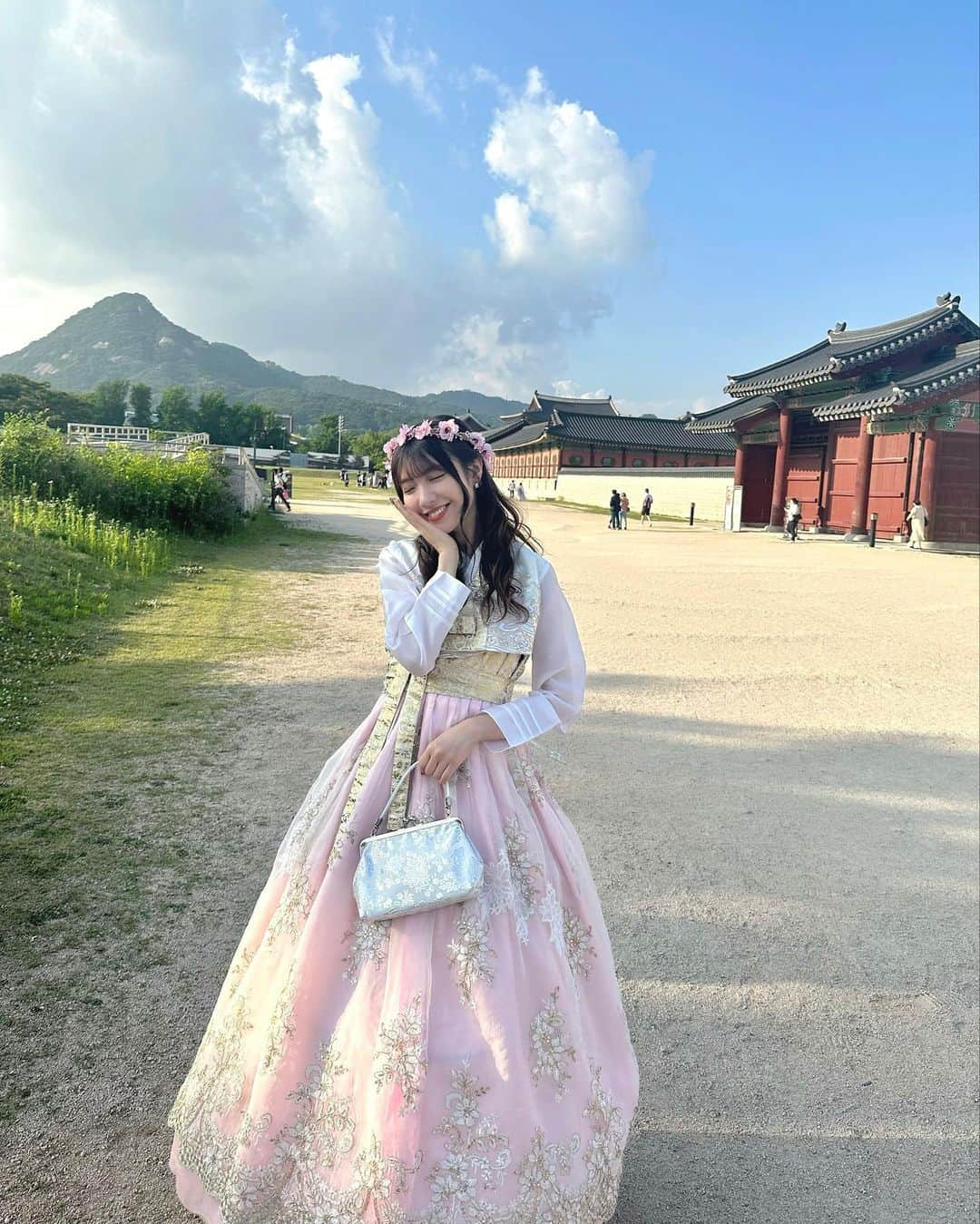 小玉梨々華さんのインスタグラム写真 - (小玉梨々華Instagram)「チマチョゴリ🌸」6月4日 19時49分 - ririka_kodama