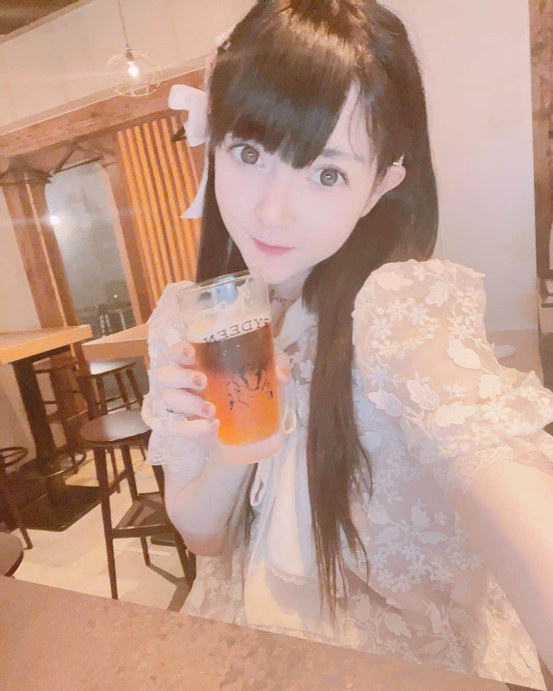 ビーナス・アンジェリックさんのインスタグラム写真 - (ビーナス・アンジェリックInstagram)「Can’t believe children this age are drinking these days..smh」6月4日 19時58分 - venus_angelic