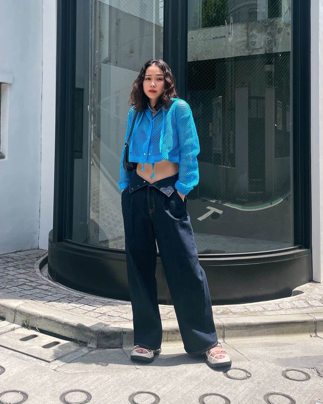 MOUSSY SNAPさんのインスタグラム写真 - (MOUSSY SNAPInstagram)「#MOUSSYSNAP @natsumi_watanabe_ 159cm  ・MESH HOODIE CARDIGAN(010GSS80-1190) ・CORSET DESIGN WIDE STRAIGHT(010GAK11-5320) ・CANVAS STITCH HOBO BAG(010GSK51-0230) ・PVC CHUNK SANDALS(010GSS52-0870) 全国のMOUSSY店舗／SHEL'TTER WEBSTORE／ZOZOTOWNにて発売中。  #MOUSSY #MOUSSYJEANS」6月4日 20時12分 - moussysnap