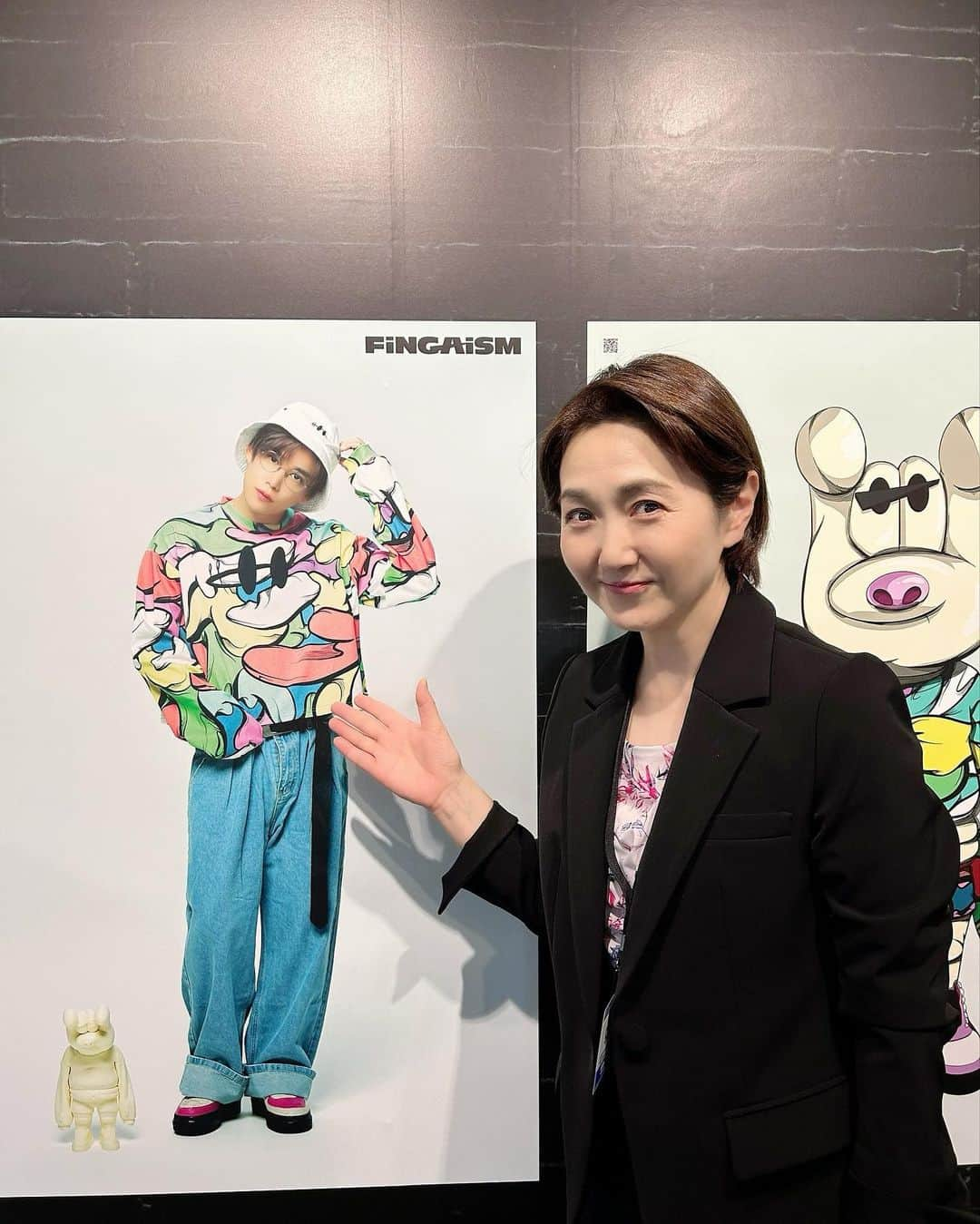 生稲晃子さんのインスタグラム写真 - (生稲晃子Instagram)「千賀健永君の個展 「FiNGAiSM」へ行ってきました🖼️ 久しぶりにお会いできて嬉しかったです❗️ ワクワク楽しいアートに触れて元気をいただきました😊  #千賀健永さん #アート個展 #FiNGAiSM #生稲晃子」6月4日 20時25分 - akiko__ikuina