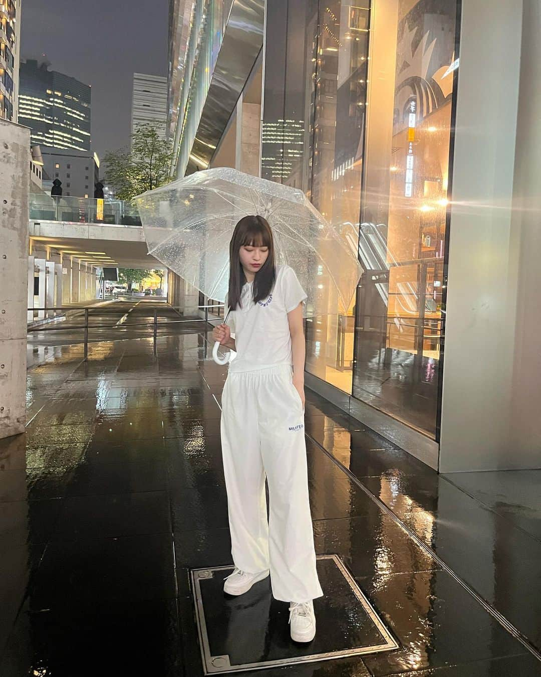 橘二葉さんのインスタグラム写真 - (橘二葉Instagram)「雨の日なのに、全身ホワイト♡ t-shirt & pants @milkfedjp   #milkfed #rainyday #white #whitecode #ootd #ootdfashion #style #fashion #code #snap」6月4日 20時36分 - futaba_tachibana_tpd