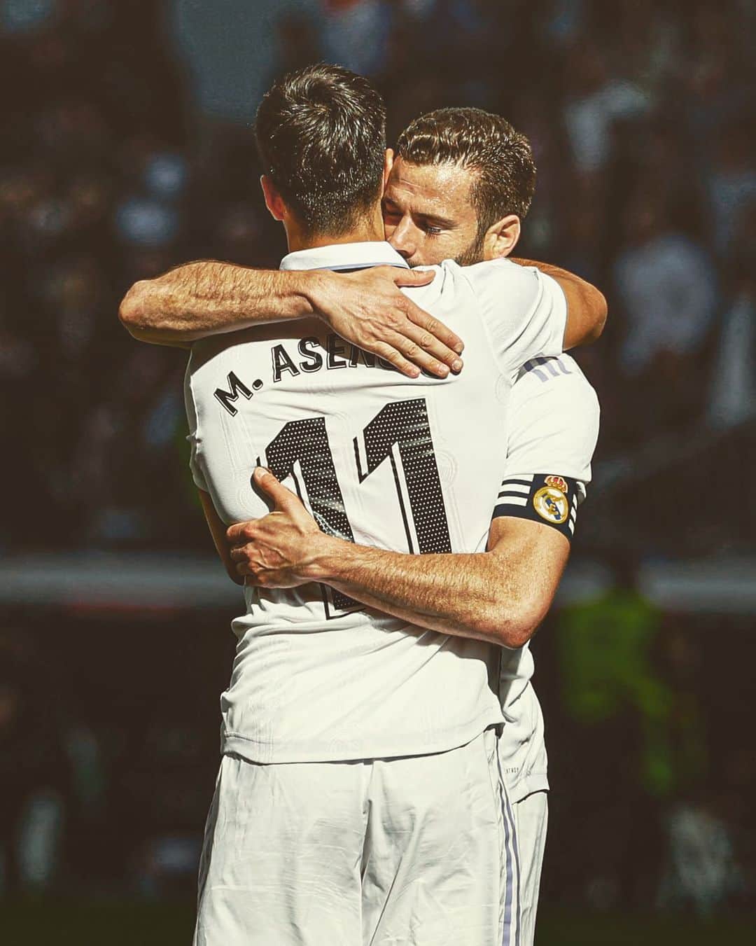 ホセ・イグナシオ・フェルナンデス・イグレシアスのインスタグラム：「Mi chencho…esta foto significa todo lo que hemos vivido juntos. Te deseo todo lo bueno y mi respeto por haber hecho historia en nuestro Real Madrid. 🍀 ♥️ @marcoasensio10」