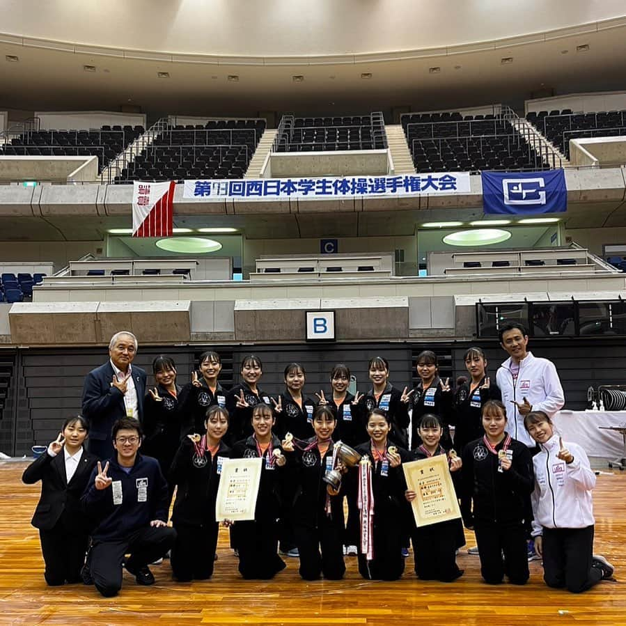 杉原愛子さんのインスタグラム写真 - (杉原愛子Instagram)「西日本インカレ団体優勝おめでとう✨️ 今回はコーチとして帯同させていただきました🙇‍♂️ 団体戦は楽しいね😆✨️ スポンサー様やOGの方も応援にきていただきました😆 ありがとうございます🙇‍♂️  来週は自分の番🫡 楽しみです🥰 #武庫川女子大学 #西日本インカレ #団体優勝 #おめでとう」6月4日 20時47分 - aiko_sugihara