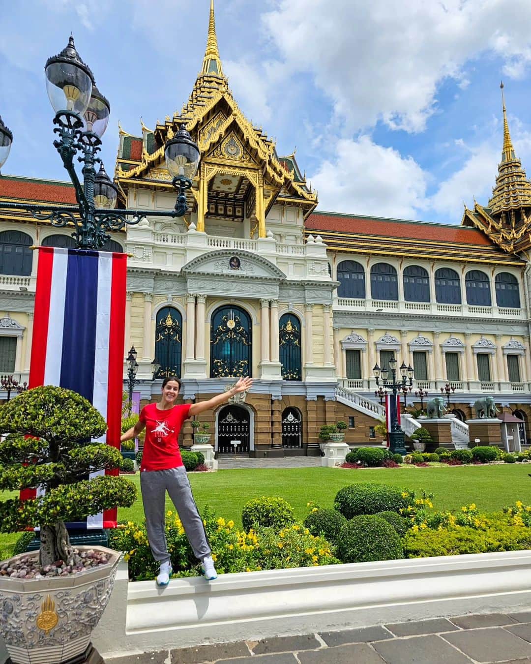 キャロリーナ・マリンのインスタグラム：「📍 Grand Palace, Bangkok 🇹🇭」