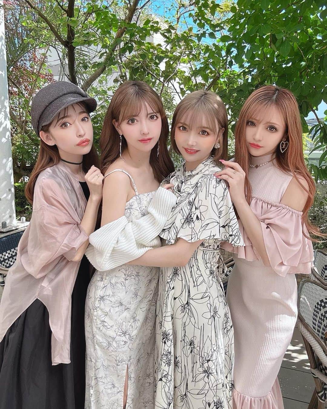吉川ちえのインスタグラム：「【💓✨💓✨💓✨】 . 皆でテラス席でランチした時の😋🍴 この日台風の影響で天気☔☀☁ 大丈夫か心配だったけど、 晴れて良かった〰️🥺🫶💕 . みんなNetflixのあいの里観てるから 話で盛り上がった🤣❤️楽しかったw アイの里大好きすぎるっ✌️✨ ほんとあいの里オーディションあったら受けたいくらい好き🤣👋💓w . #女子会 #ランチ #恵比寿ランチ #テラスランチ #あいの里」