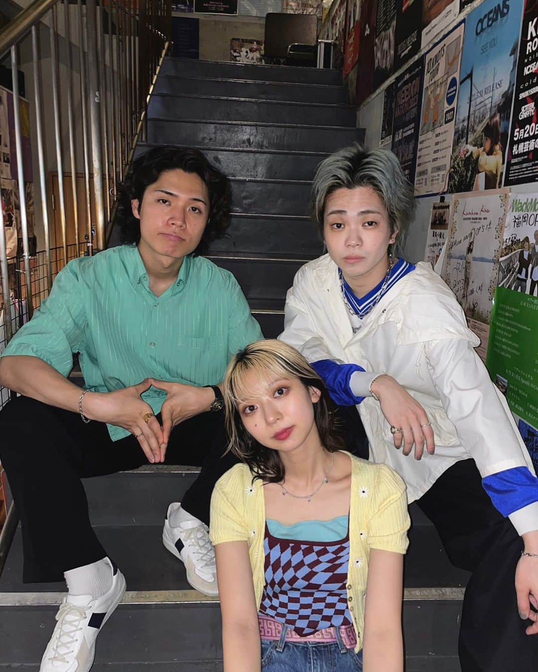 竹内アンナのインスタグラム：「ㅤㅤㅤㅤㅤㅤㅤㅤㅤㅤㅤㅤㅤ  果てしなくハッピーに包まれた空間、 たくさん跳ねて踊ったね！  みんなの笑顔が近くで見れて最高でした。 優しくて嬉しい出会いにホクホクだ〜。  dawgssと回るツアーも いよいよ次でラストOMG、 寂しいけど益々ブーストかけてこう！ ㅤㅤㅤㅤㅤㅤㅤㅤㅤㅤㅤㅤㅤ 福岡公演に遊びに来てくれたみんな ありがとうございました🌙 ㅤㅤㅤㅤㅤㅤㅤㅤㅤㅤㅤㅤㅤ #at_FIVETOUR」