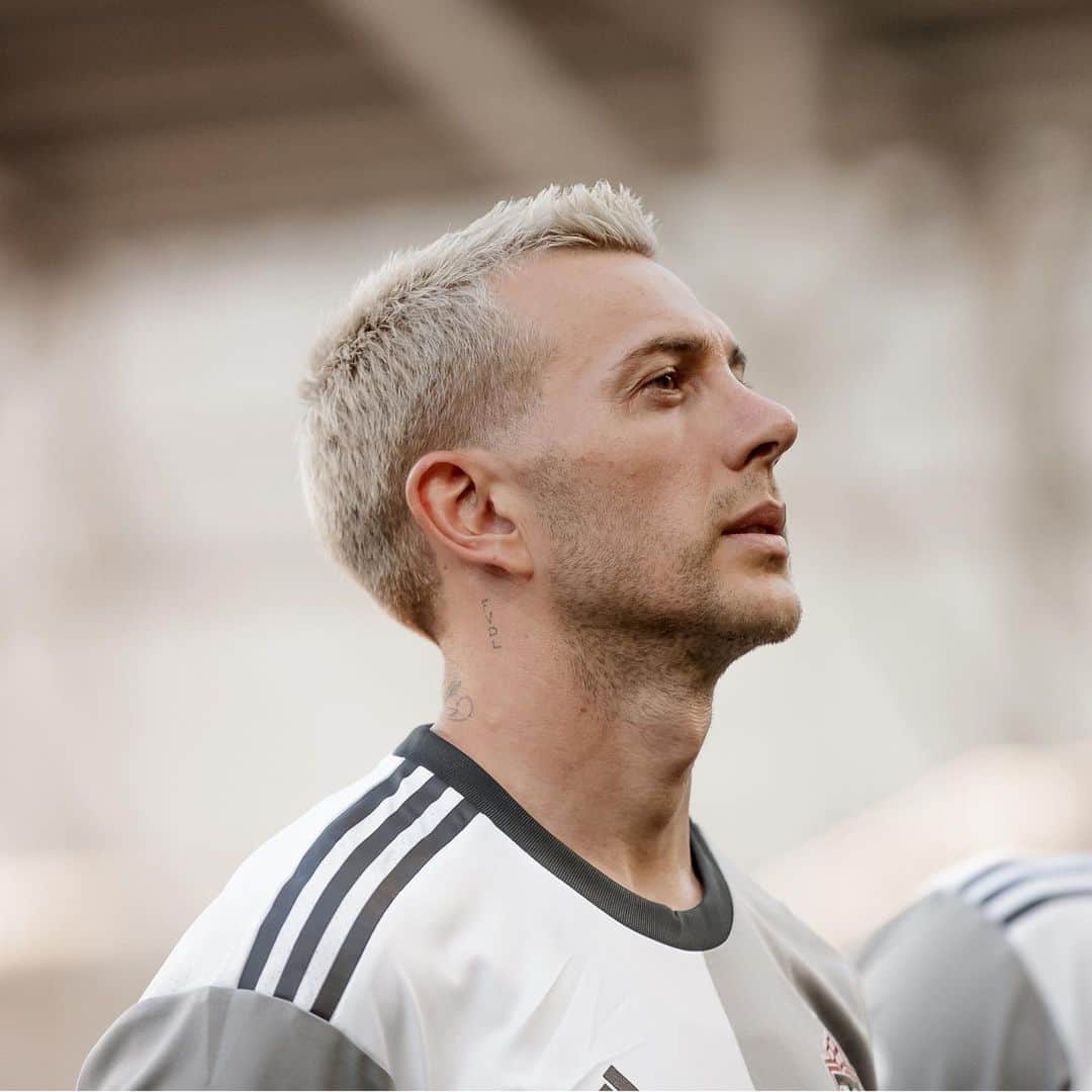 フェデリコ・ベルナルデスキのインスタグラム：「Disappointed with the result, but we stay focused on our games ahead.  Hard work never stops.   C’mon TFC 💪🏻🔴  #mls #tfc #toronto #mlssoccer」