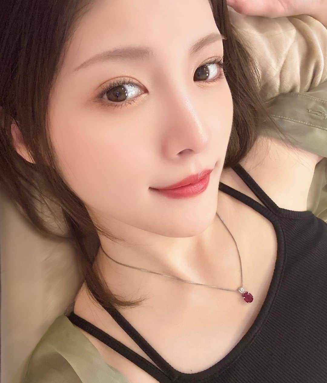 美沙玲奈のインスタグラム：「＿夏服が楽しい季節になってきた☀️.*  暑いのは嫌やけど夏生まれなので、 それなりにちゃっかり夏は楽しんでます❤️‍🔥  夏は好き‥？  #ootd #夏服 #夏生まれ」