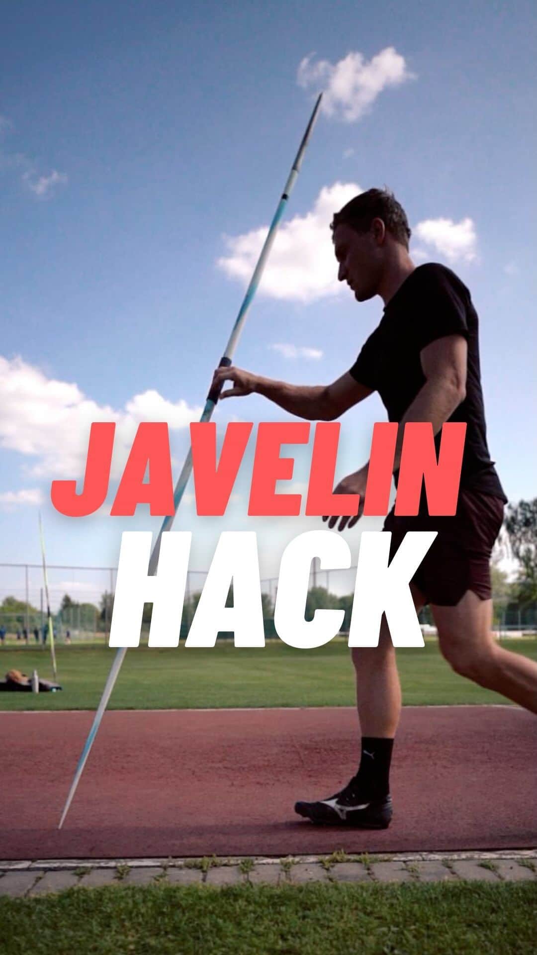 トーマス・レーラーのインスタグラム：「Easy as it is! Do you already use that hack?   #javelin #thrower #throws #hack #trackandfield #speerwurf #leichtathletik #howtothrowthejavelin #javelineducation」
