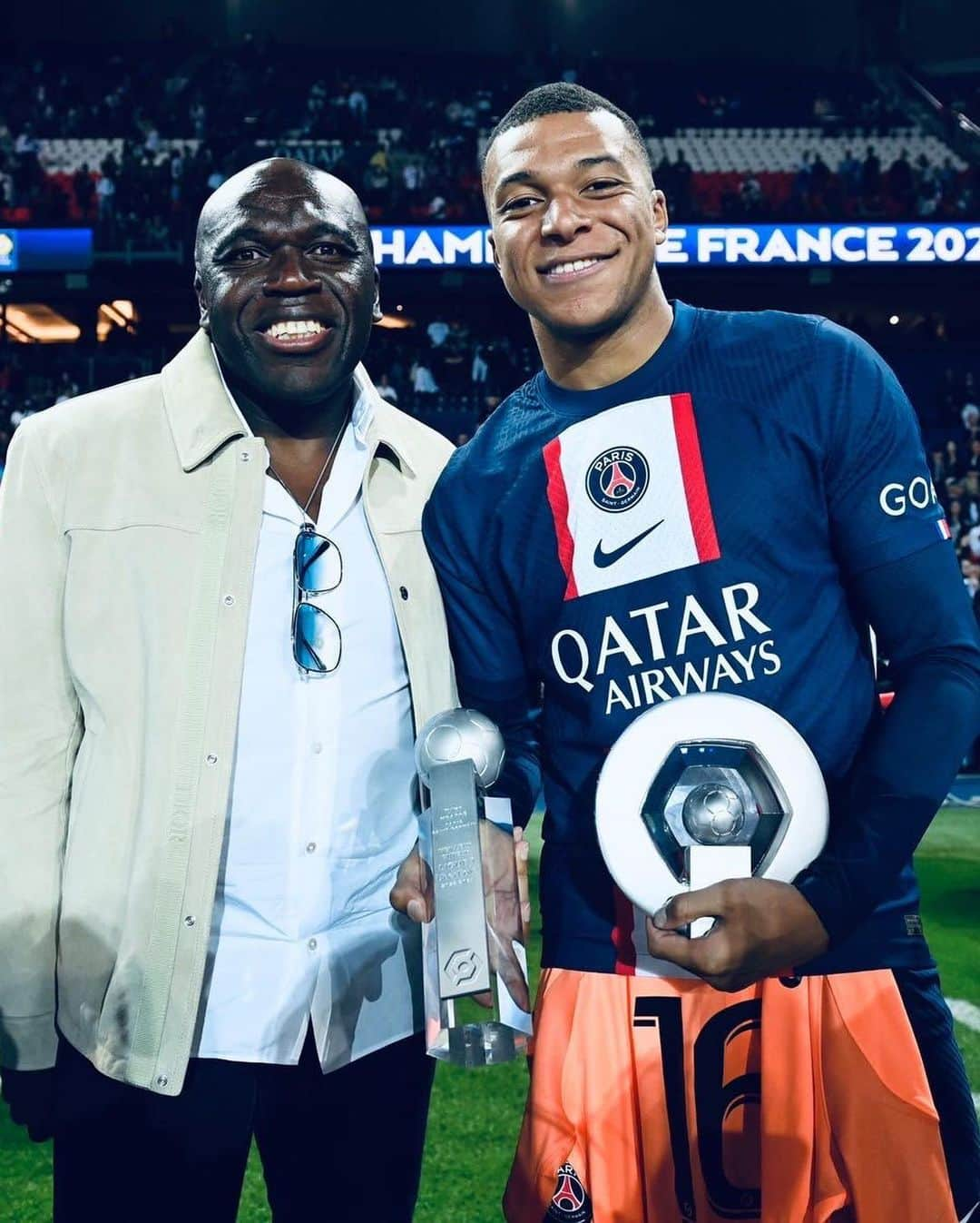 キリアン・エムバペさんのインスタグラム写真 - (キリアン・エムバペInstagram)「• Champions de France 🏆 • Meilleur buteur pour la 5e fois de suite. 🫡  Mais le plus important reste ce super soutien que vous avez manifesté tout au long de cette semaine pour notre soldat @sergioricogonzalez1 ❤️🙏🏽」6月4日 21時40分 - k.mbappe