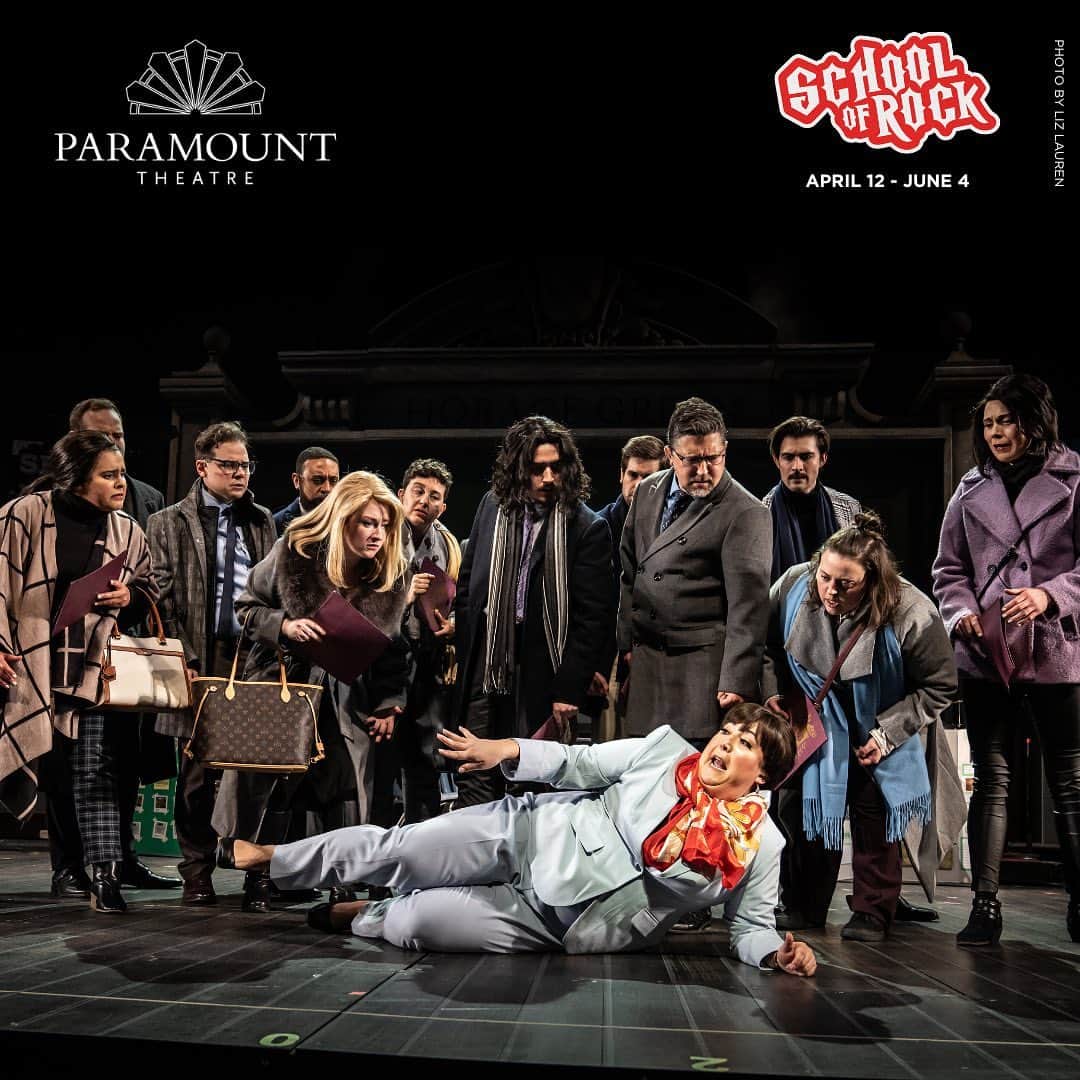 アレックス・ブノワのインスタグラム：「Happy closing School of Rock! Enjoy my many odd faces in action:」