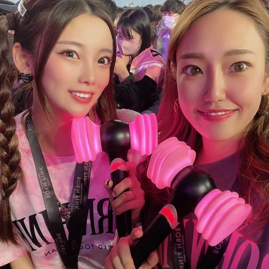 MiyakeKasumi さんのインスタグラム写真 - (MiyakeKasumi Instagram)「BLACKPINK、初日の東京ライブ🩷🖤  女神降臨。  大好きなジェニを近くで生でみて号泣🥲  2回くらいライブいってるけどこんな迫力満点な席は初めてだったからついつい🥲🖤  最高すぎた🥺   #blackpink  #blackpinkinyourarea  #blackpinkjenniekim  #blink  #jennie  #jenniekim  #ブルピン  #ブリンク  #ジェニー  #ブラックピンク  #東京ドーム  #ドームツアー」6月4日 21時58分 - 1225kasumi