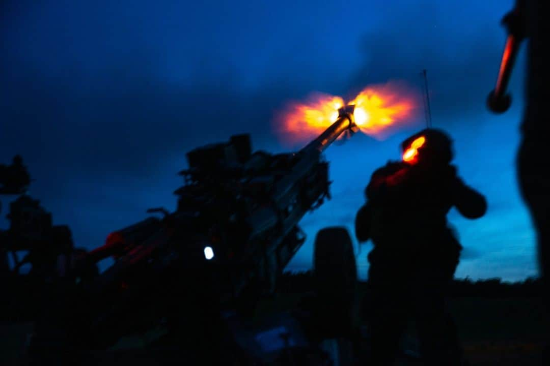 アメリカ海兵隊さんのインスタグラム写真 - (アメリカ海兵隊Instagram)「Gunnery 💥   📍 Ojojihara Maneuver Area, Miyagi, Japan (May 25, 2023)  #Marines with @3dmardiv fire an M777 Howitzer during Artillery Relocation Training Program (ARTP) 23.1.  ARTP provides Marines the opportunity to rehearse live-fire operations across a range of climates and conditions, providing lethal combat-ready forces in the Indo-Pacific.   📷 (U.S. Marine Corps photo by Cpl. Michael Taggart)  #USMC #MarineCombatArms」6月4日 22時00分 - marines