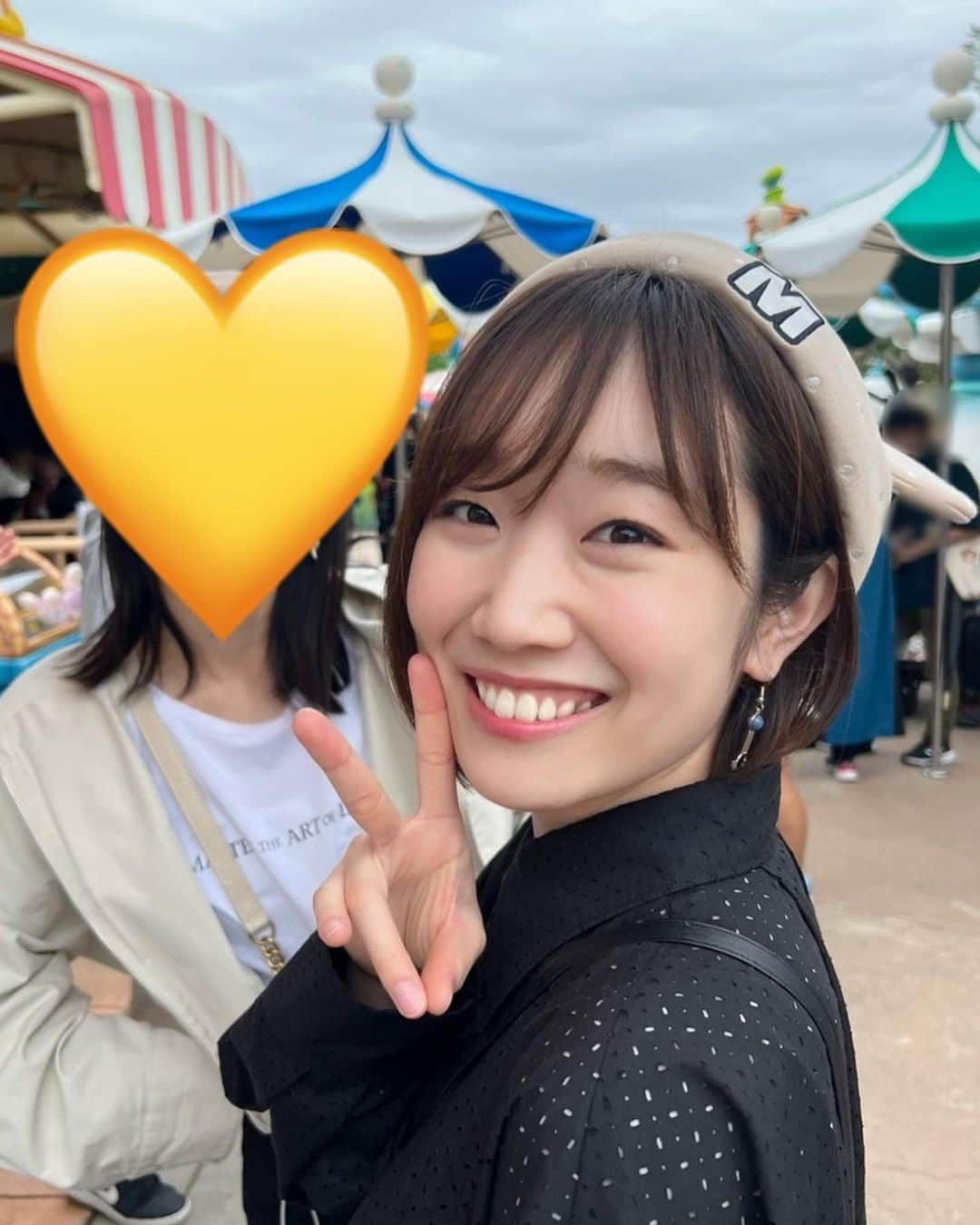 田所あずささんのインスタグラム写真 - (田所あずさInstagram)「先日友達とディズニーランドに遊びに行ってきました✨  たまたまそこで出会ったこの猫ちゃんのキャラクターがラジャに似てるような気がしてかわいくて、一瞬でファンになりました🐈‍⬛💓 「ベルリオーズ」君というらしいです！最高！👏  それから、「ミッキーのマジカルミュージックワールド」というショーを初めて観られたのですが、感動で震えました😭✨本当にすごかった…またみたい！！すぐみたい！  とっても楽しい休日を過ごせました〜！  #azusatadokoro  #tadokoroazusa #田所あずさ」6月4日 22時43分 - azusa_tadokoro