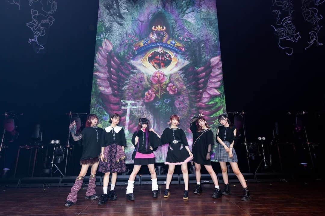 鎮目のどかのインスタグラム：「TABOO THE METAMUSE TOUR 2023  本当にありがとうございました！ 素敵なスタッフの皆さん、ファンの皆さん、そしてメンバーの皆と作り上げたツアーファイナル、本当に最高でした♡ひたすらに楽しかったです！  ツアーは終わってしまったけどこの夏も一緒に駆け抜けようね〜！🌻🎐」