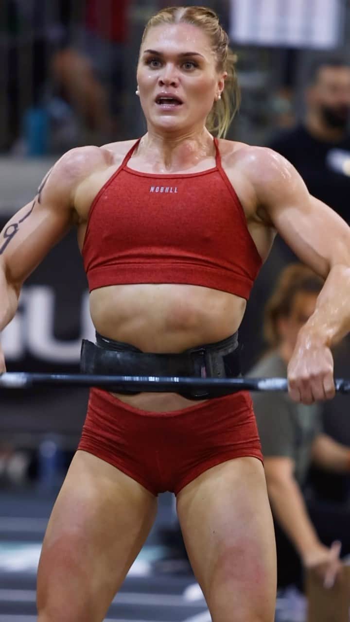 のインスタグラム：「Your hard work has paid off!   #hardwork #training #crossfit #fitness #strong #strongwoman #alwaysready #crossfitgames #letsgo」