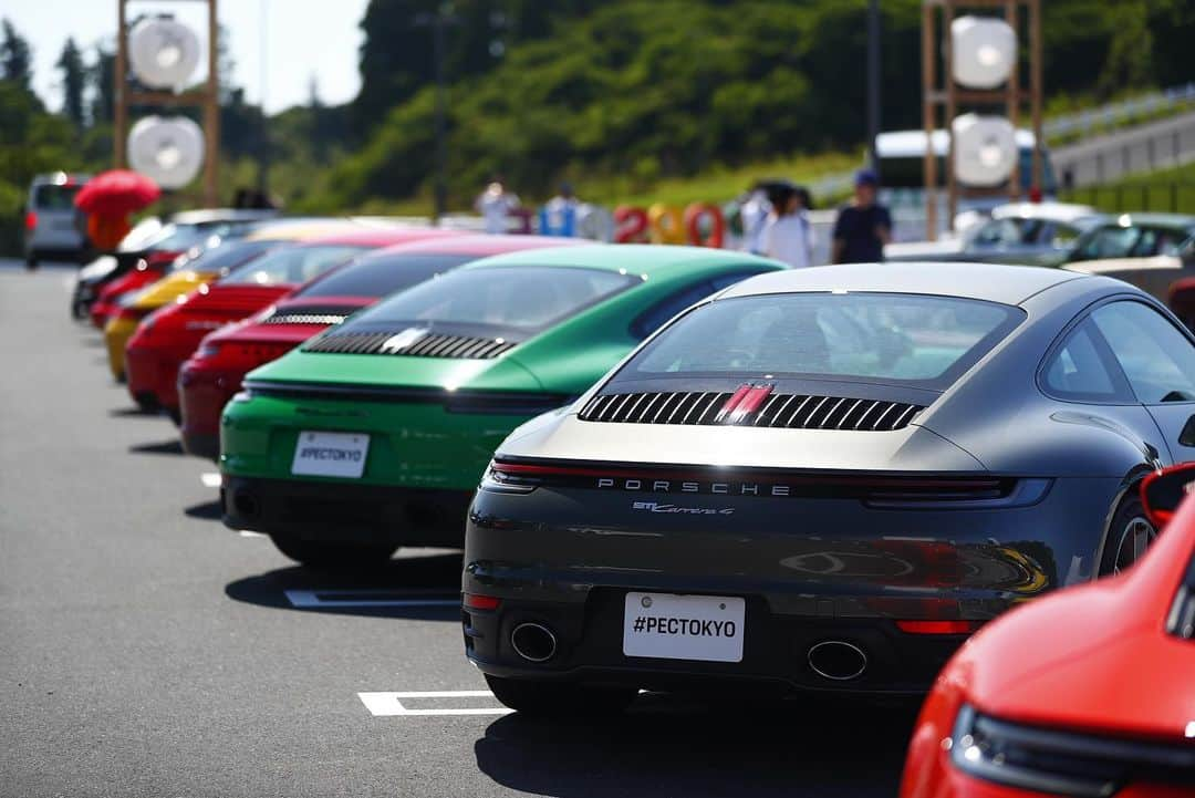 Porsche Japanさんのインスタグラム写真 - (Porsche JapanInstagram)「カラフルなポルシェが会場を彩ったポルシェフェスティバル。  #ポルシェ #dreaminfullcolour #75yearsporsche  #ポルシェフェスティバル」6月4日 22時55分 - porsche_japan