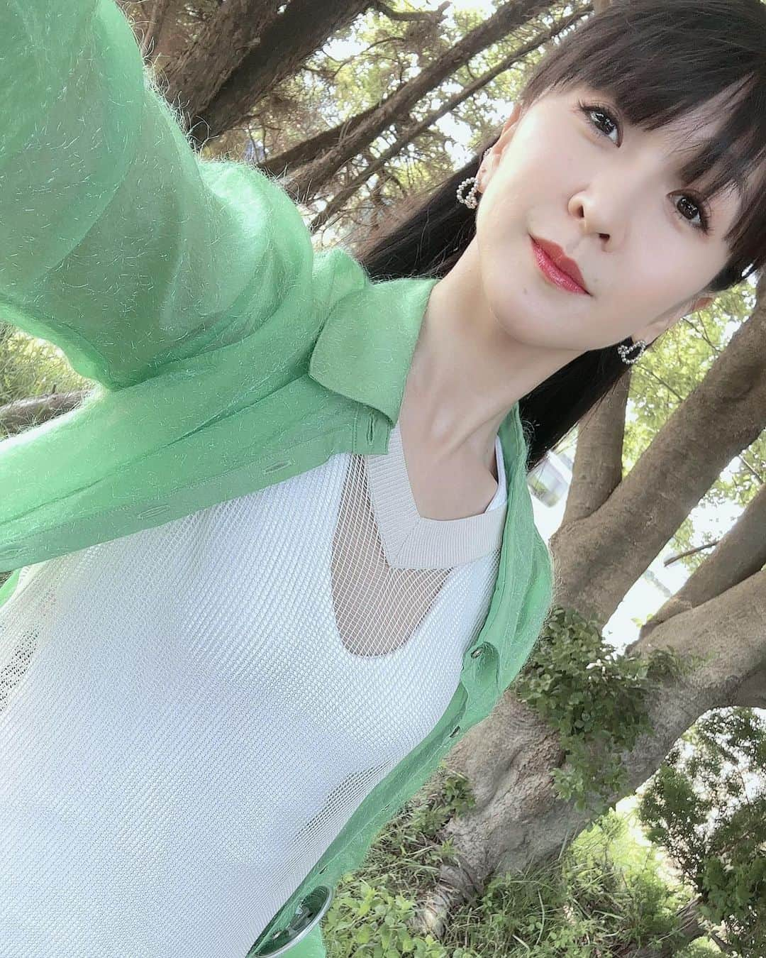 樫野有香さんのインスタグラム写真 - (樫野有香Instagram)「⛰️☀️  帰れマンデーに出演させてもらいました🫶🏻✨ 大好きすぎてたくさん歩いても歩いてもワクワクニコニコの旅でした🤍  #帰れマンデー  #prfm」6月4日 23時12分 - kashiyuka.prfm_p000003