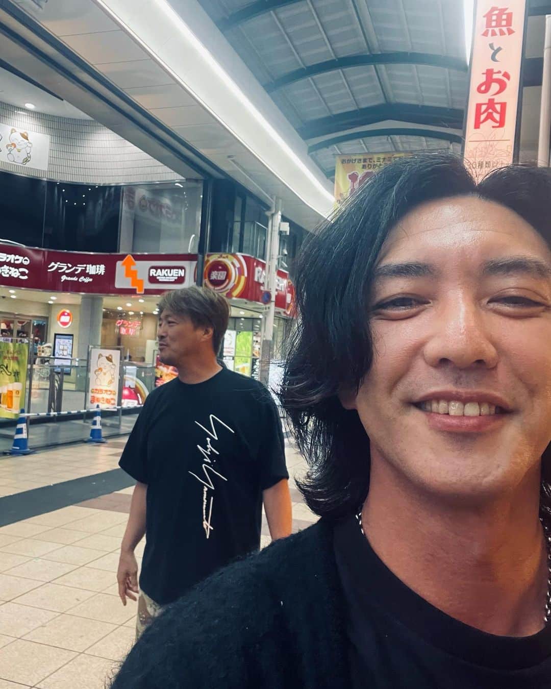 金子昇さんのインスタグラム写真 - (金子昇Instagram)「のあと道頓堀歩いて、酒井と戎橋歩きました。  #純烈 #酒井一圭 #大阪 #道頓堀 #戎橋 #金子のあ #金子昇」6月4日 23時22分 - noboru_kaneko_official